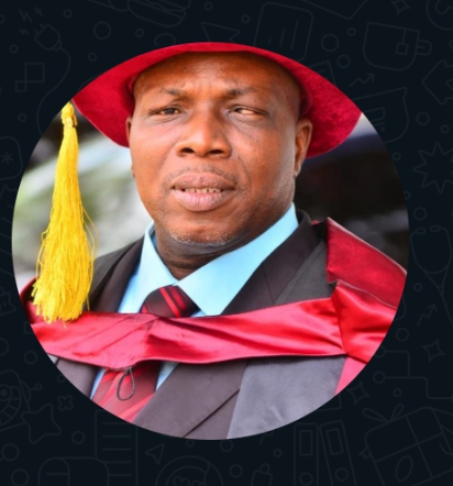 Portrait of Oluwafunminiyi Akande